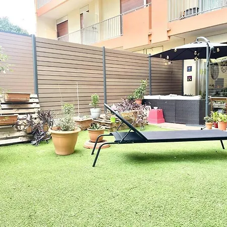 Apartment Joli 2 Pieces Avec Grand Jardin