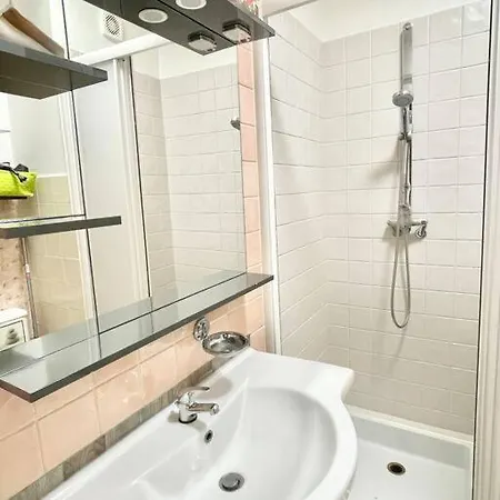 Apartament Joli 2 Pieces Avec Grand Jardin