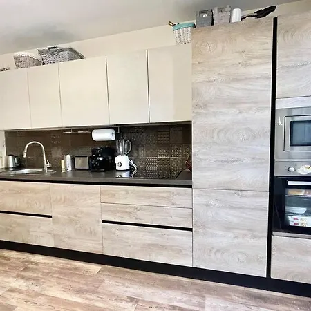Joli 2 Pieces Avec Grand Jardin Apartment *